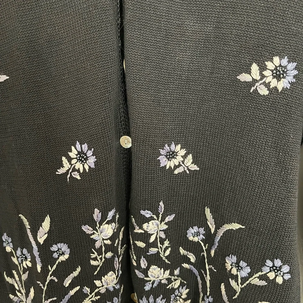 Emily Rose cardigan - Picture 3 of 4
